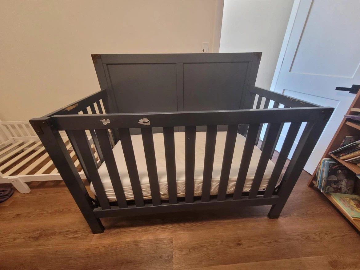 Sturdy Wood Crib - photo 5