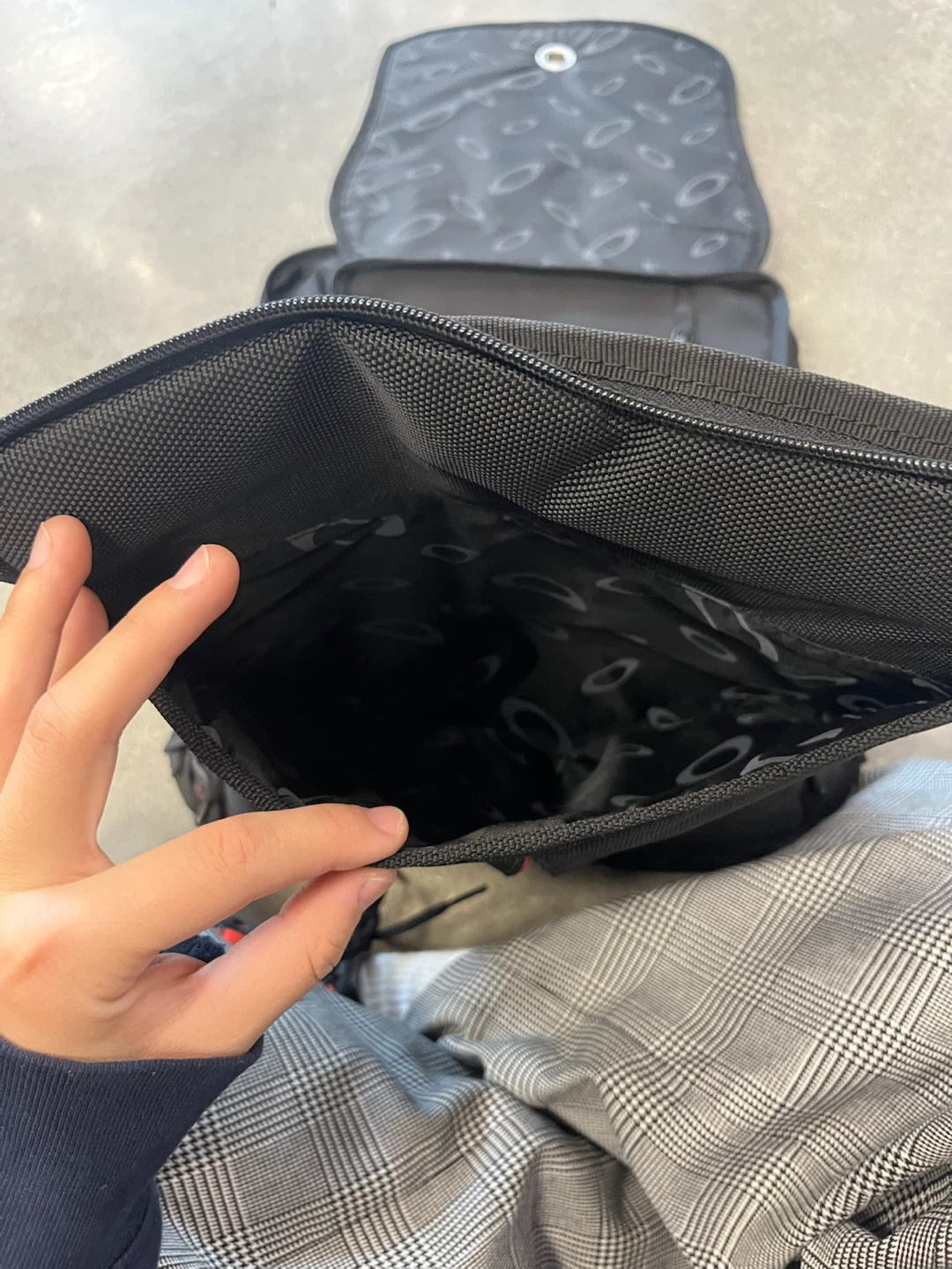 Oakley Black Backpack - photo 4