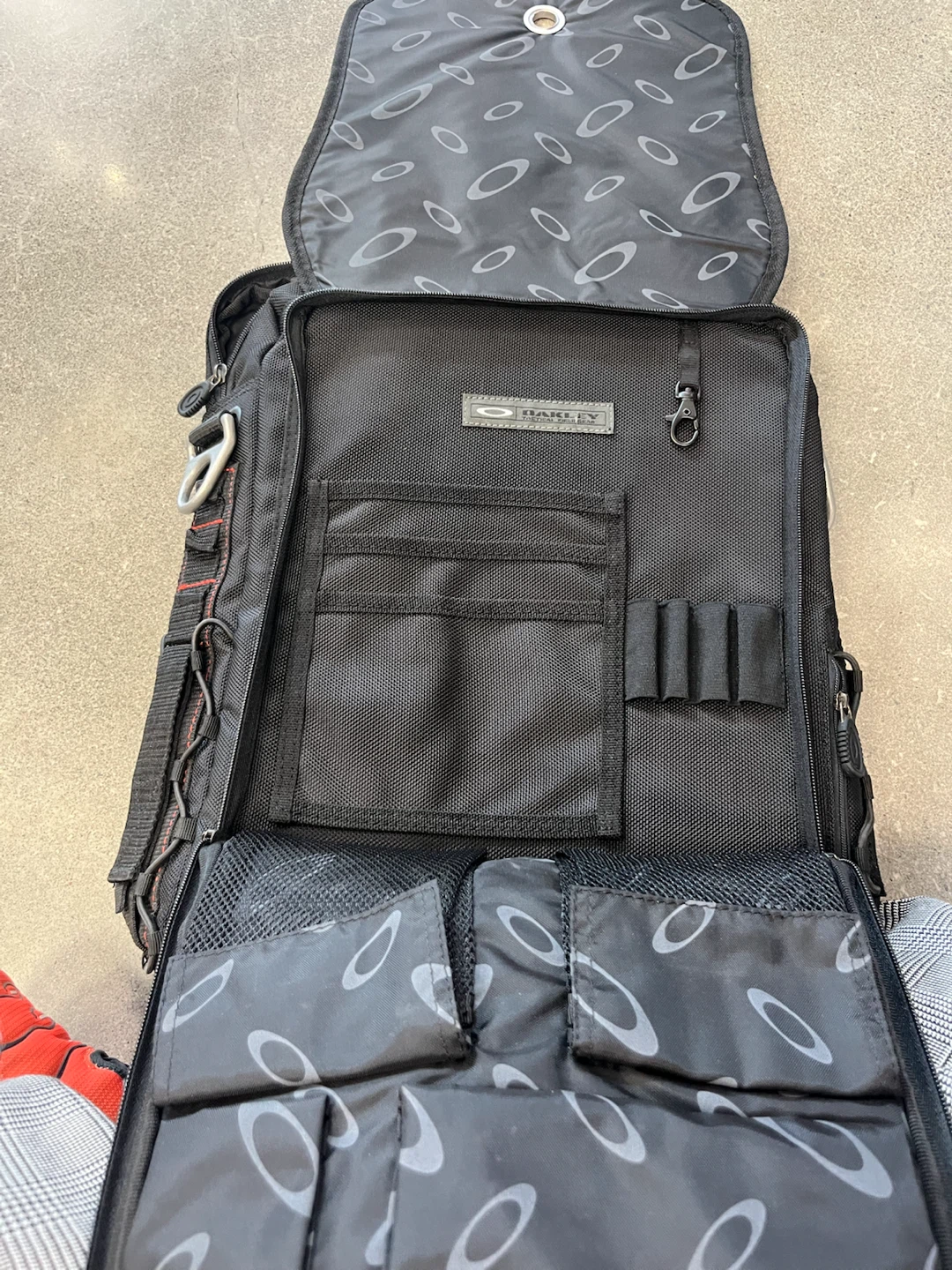 Oakley Black Backpack - photo 5