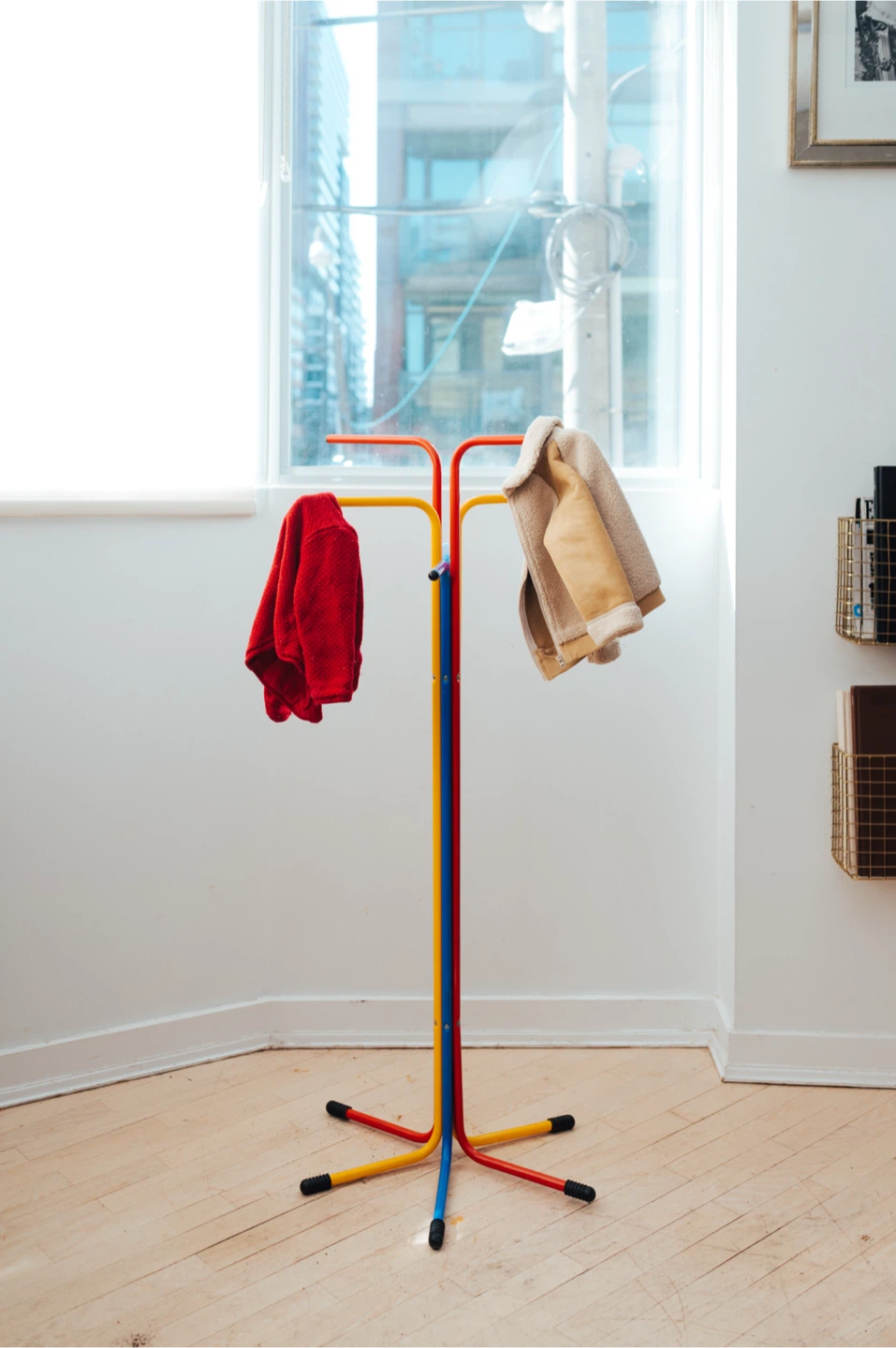 Vintage 1980s Memphis-Style Children’s Coat Rack - photo 5