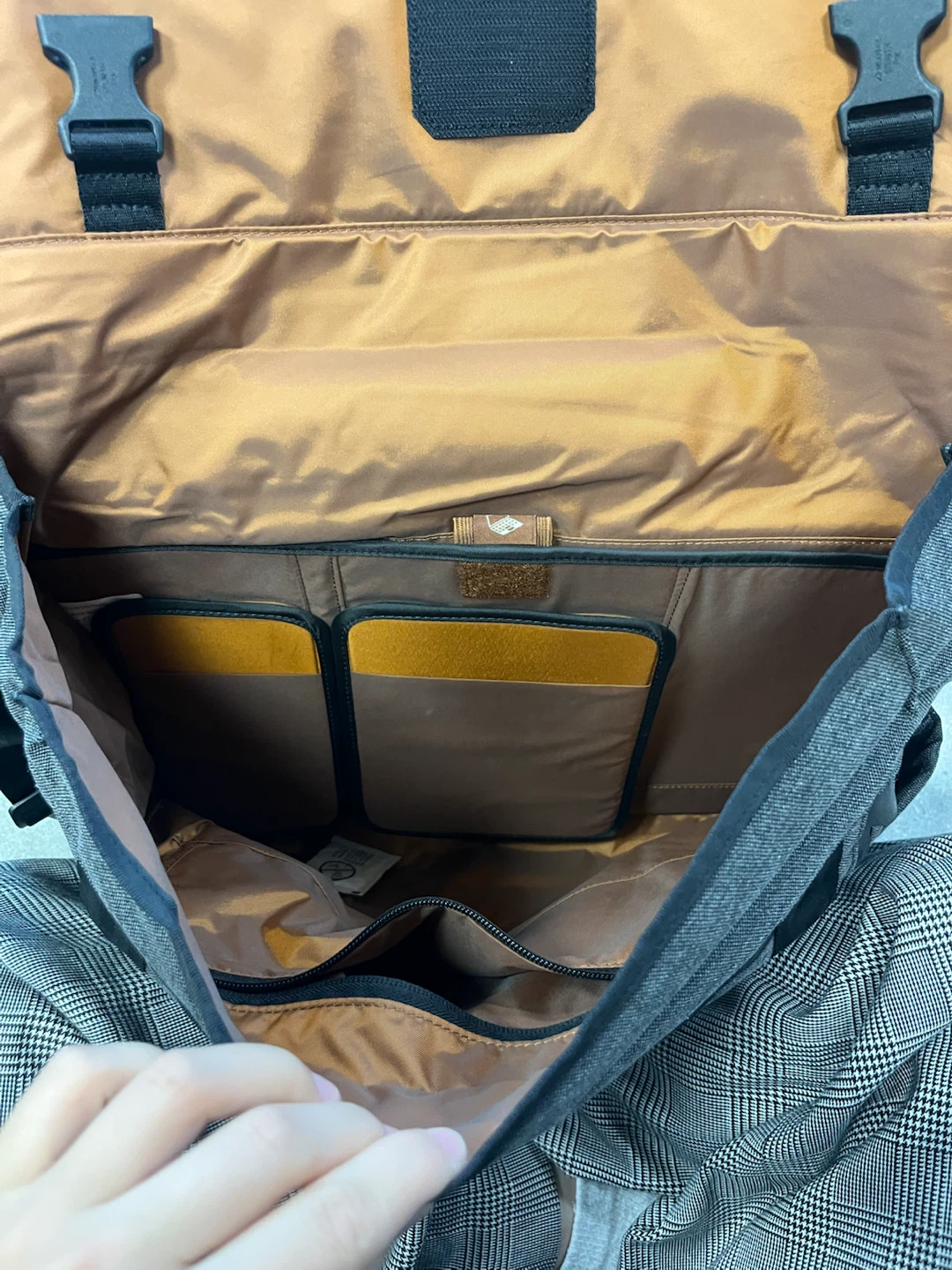 Lowepro — Streetline Messenger Bag - photo 2