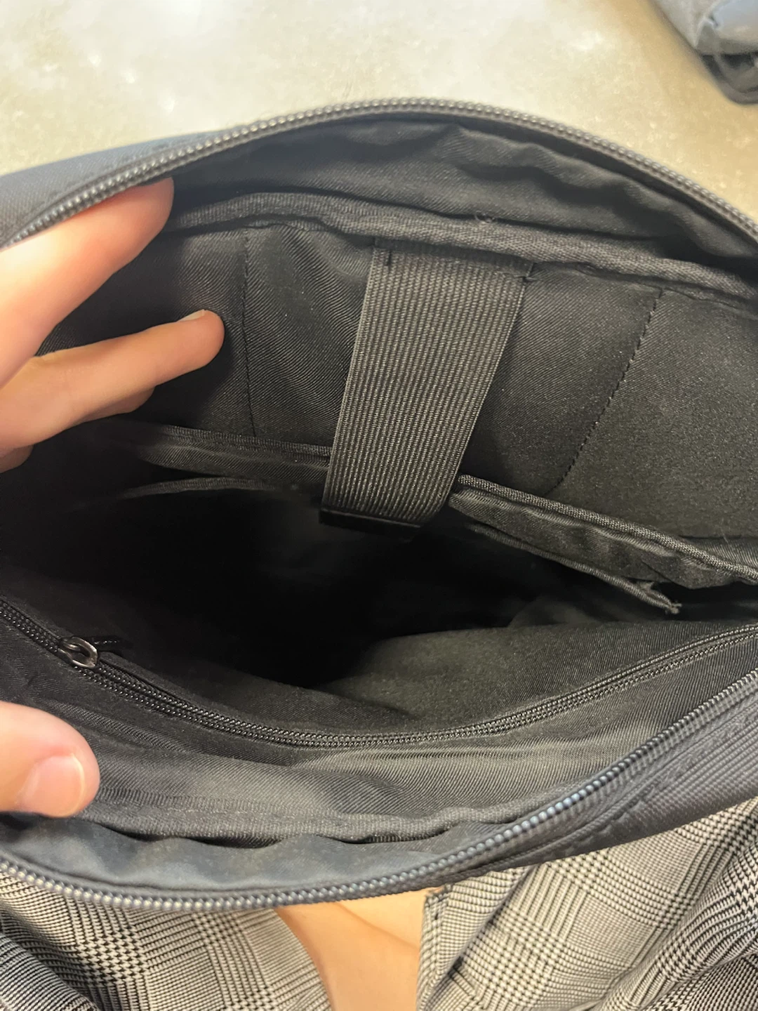 Kenneth Cole Black Backpack - photo 4