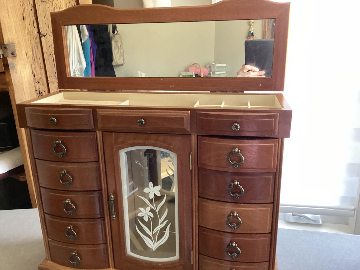 VINTAGE JEWELRY BOX - photo 2