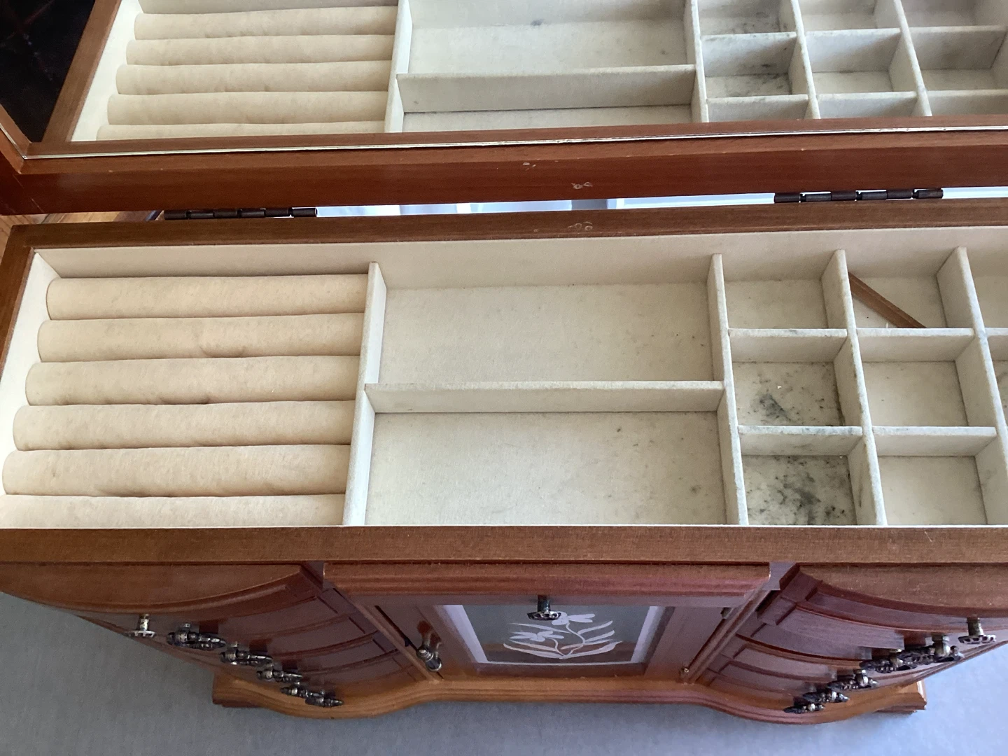 VINTAGE JEWELRY BOX - photo 3