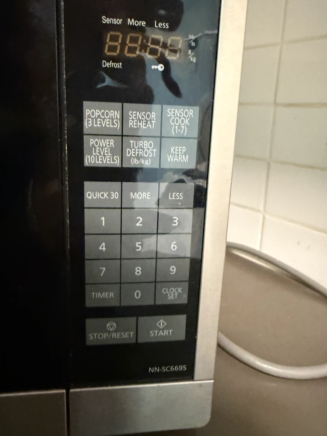 Panasonic NN‑SC669S Genius Inverter Microwave – 1200W - photo 4