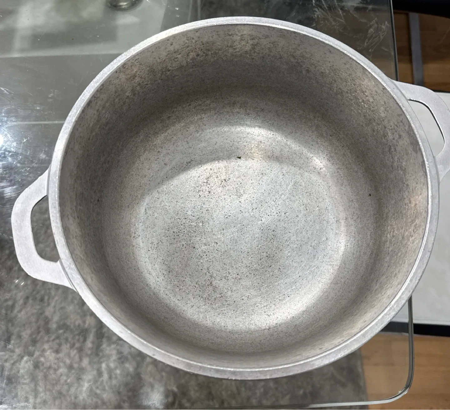24cm Aluminum Pot with Lid