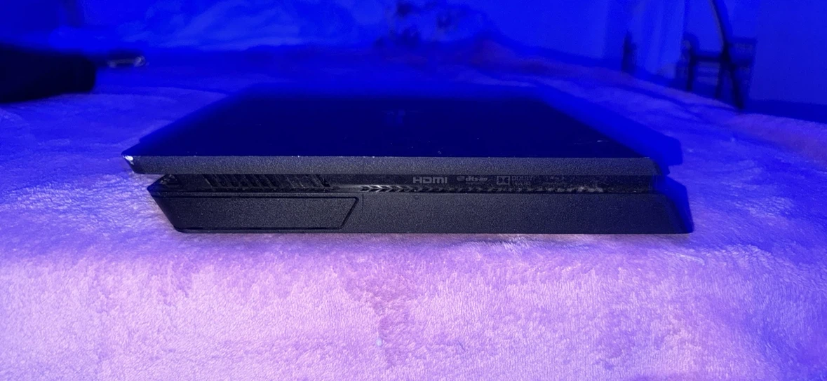 Sony PlayStation 4 Slim