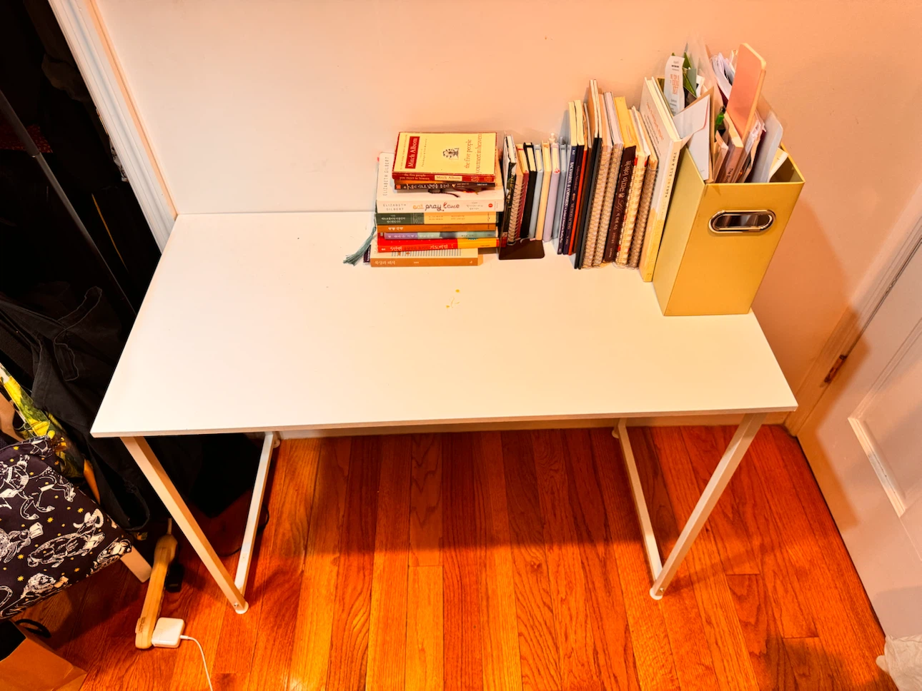 White Writing Desk - photo 4