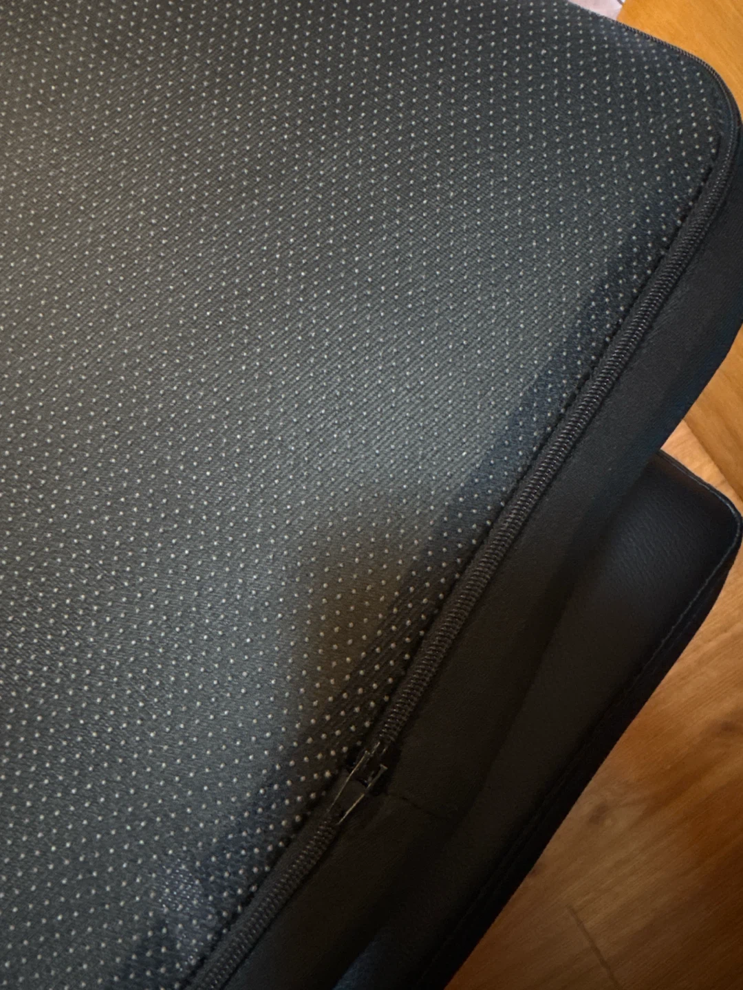 Black Ergonomic Seat Cushion - photo 2