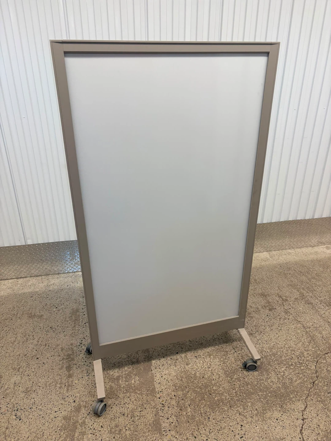 Room Divider Screen on Wheels - photo 5