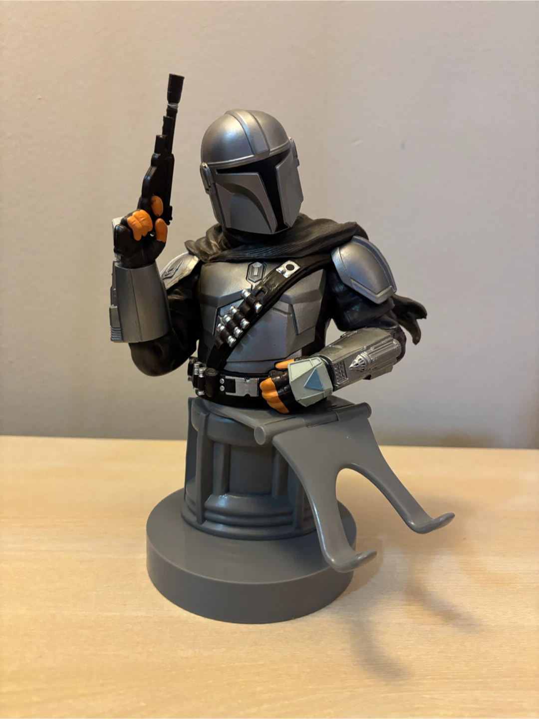 The Mandalorian Cable Guys Phone/Controller Holder