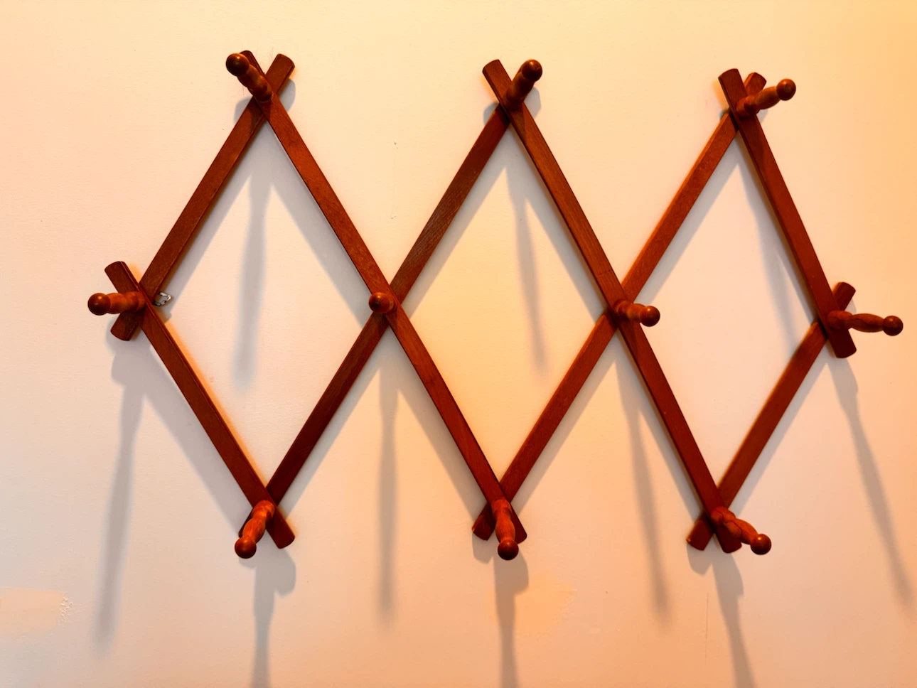 Wooden Accordion Wall Hanger Rack