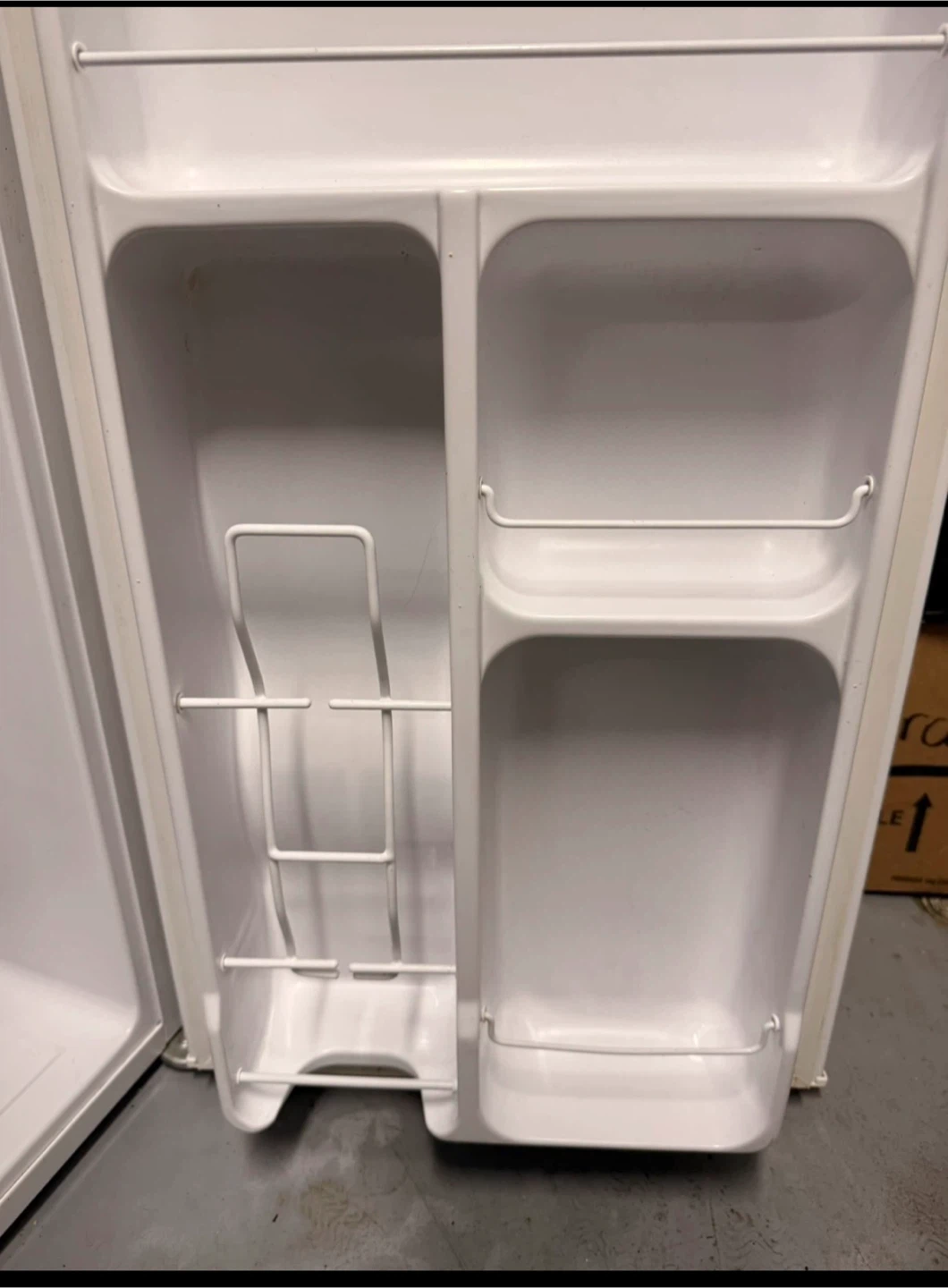 White Chef Compact Refrigerator - photo 2