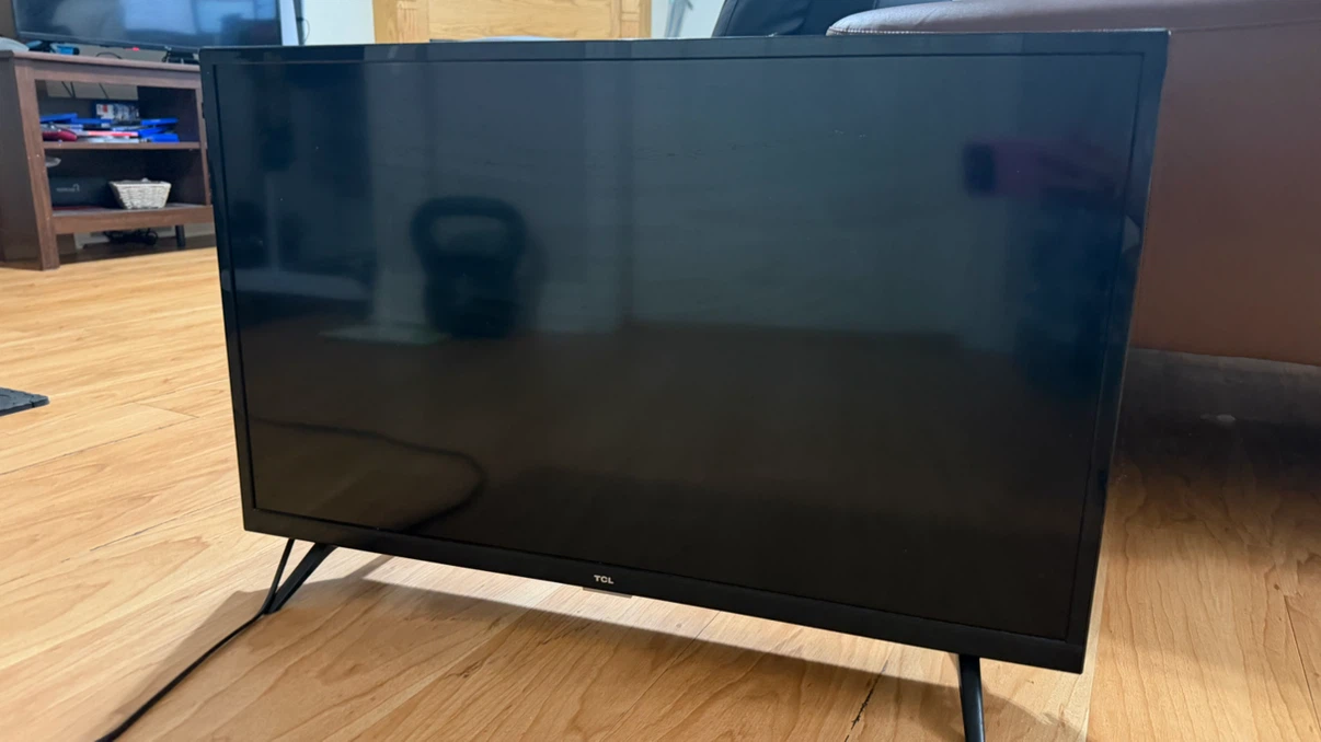 TCL 32" 32S334-CA Roku Smart TV