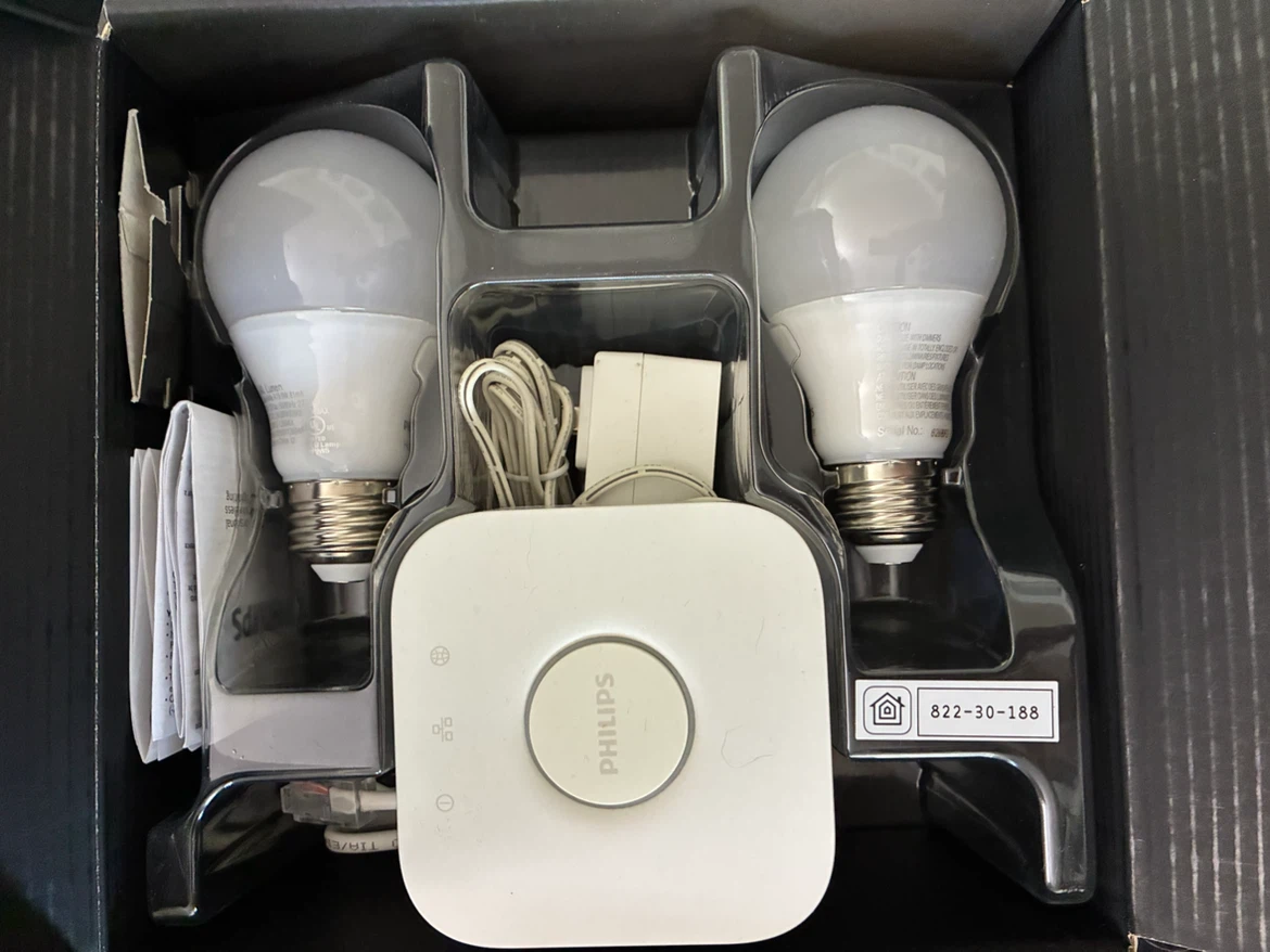 Philips Hue White Bulb Starter Kit - photo 2