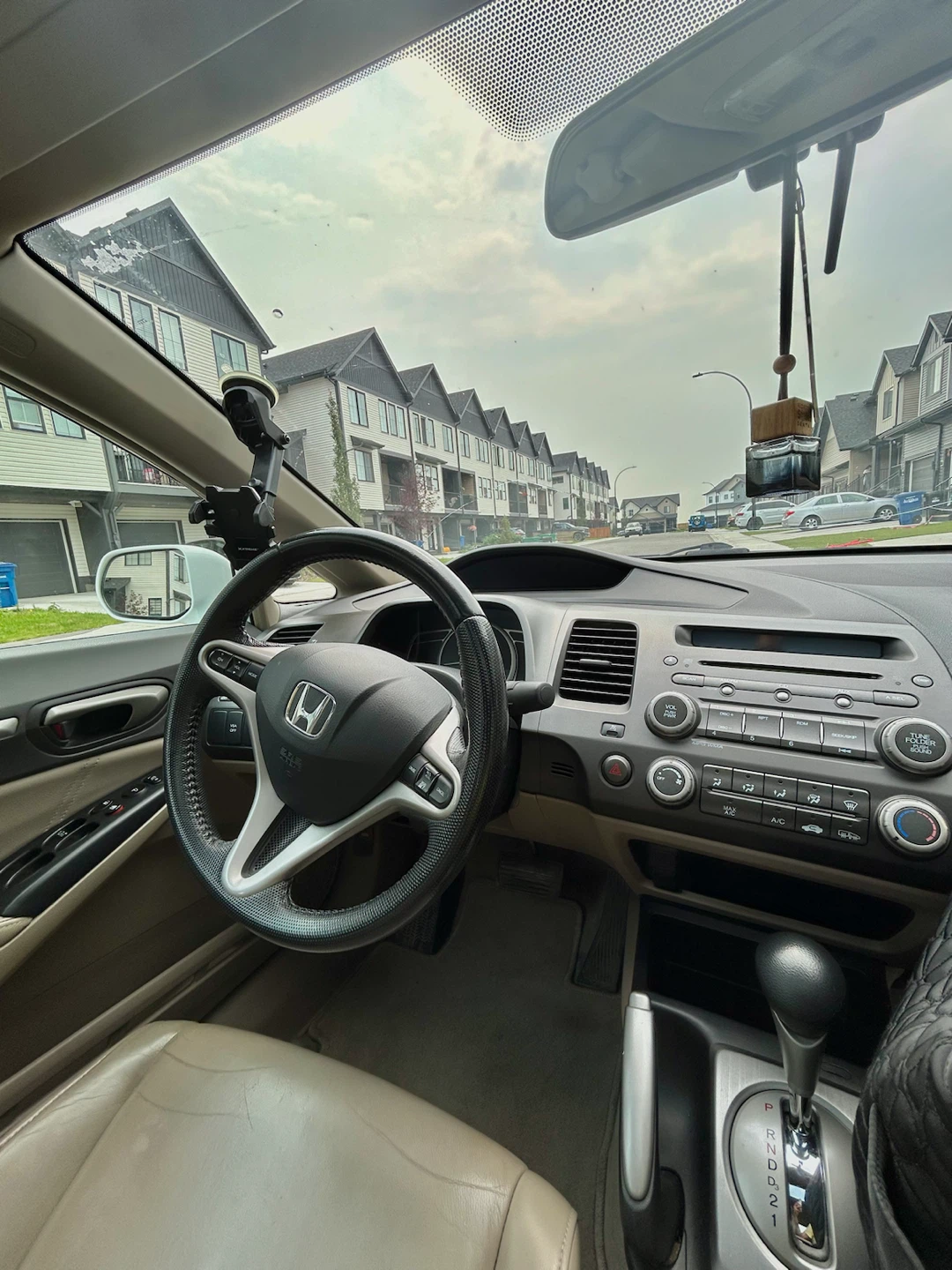 White Honda Civic Sedan - photo 4