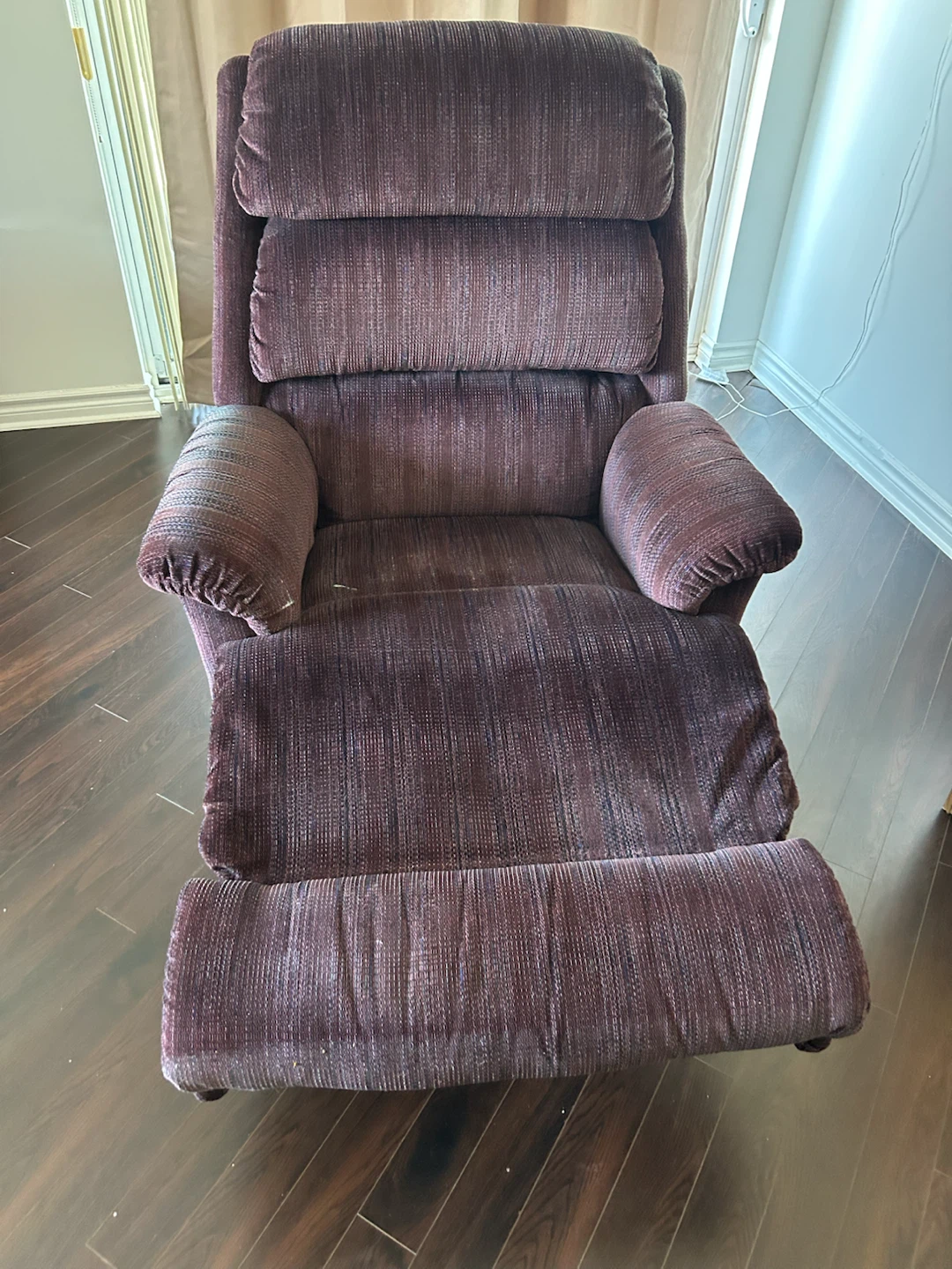 Swivel Recliner Chair - photo 5