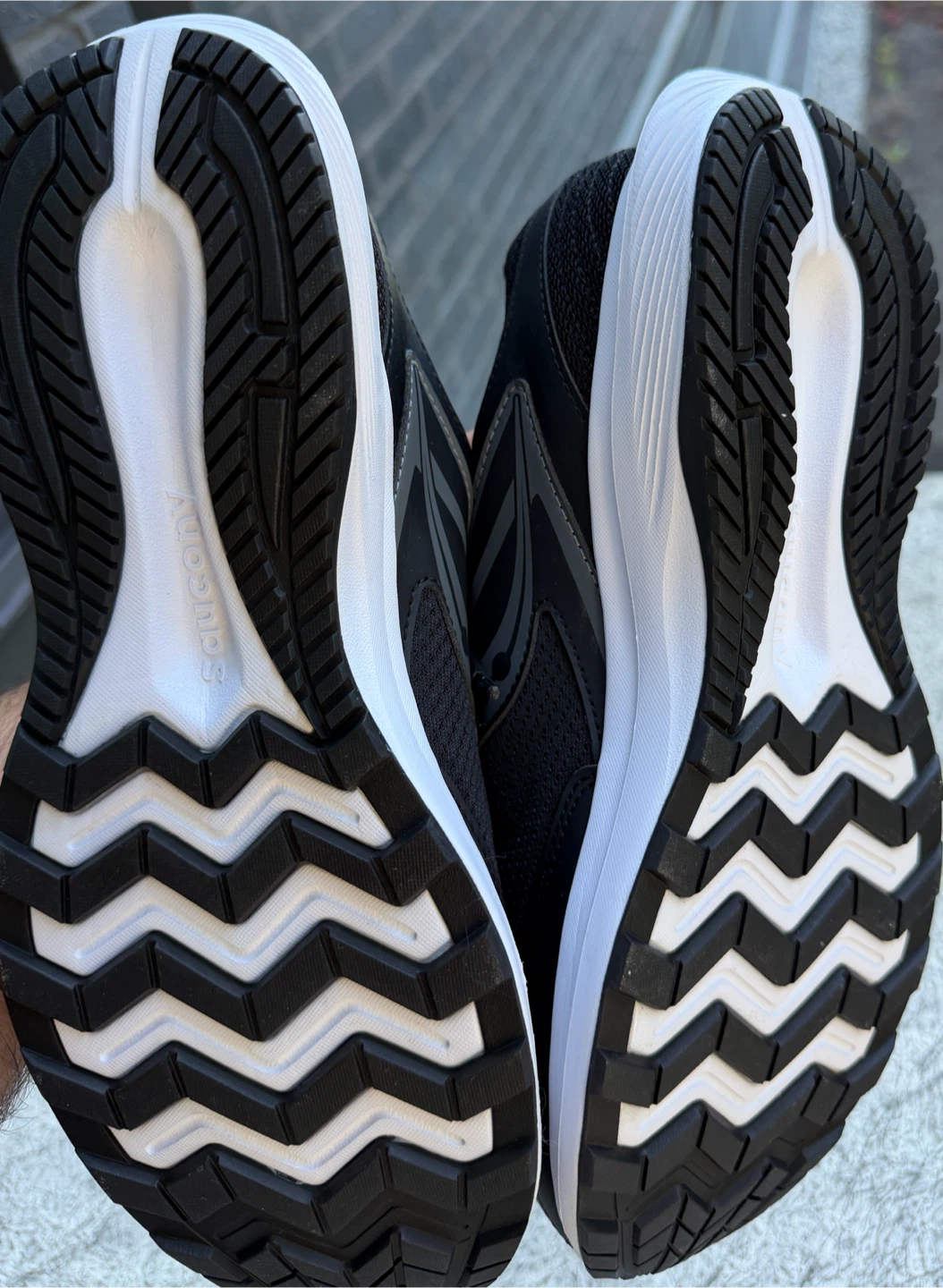 Saucony Men's Running Shoes - Black/White - Size 10W - photo 3