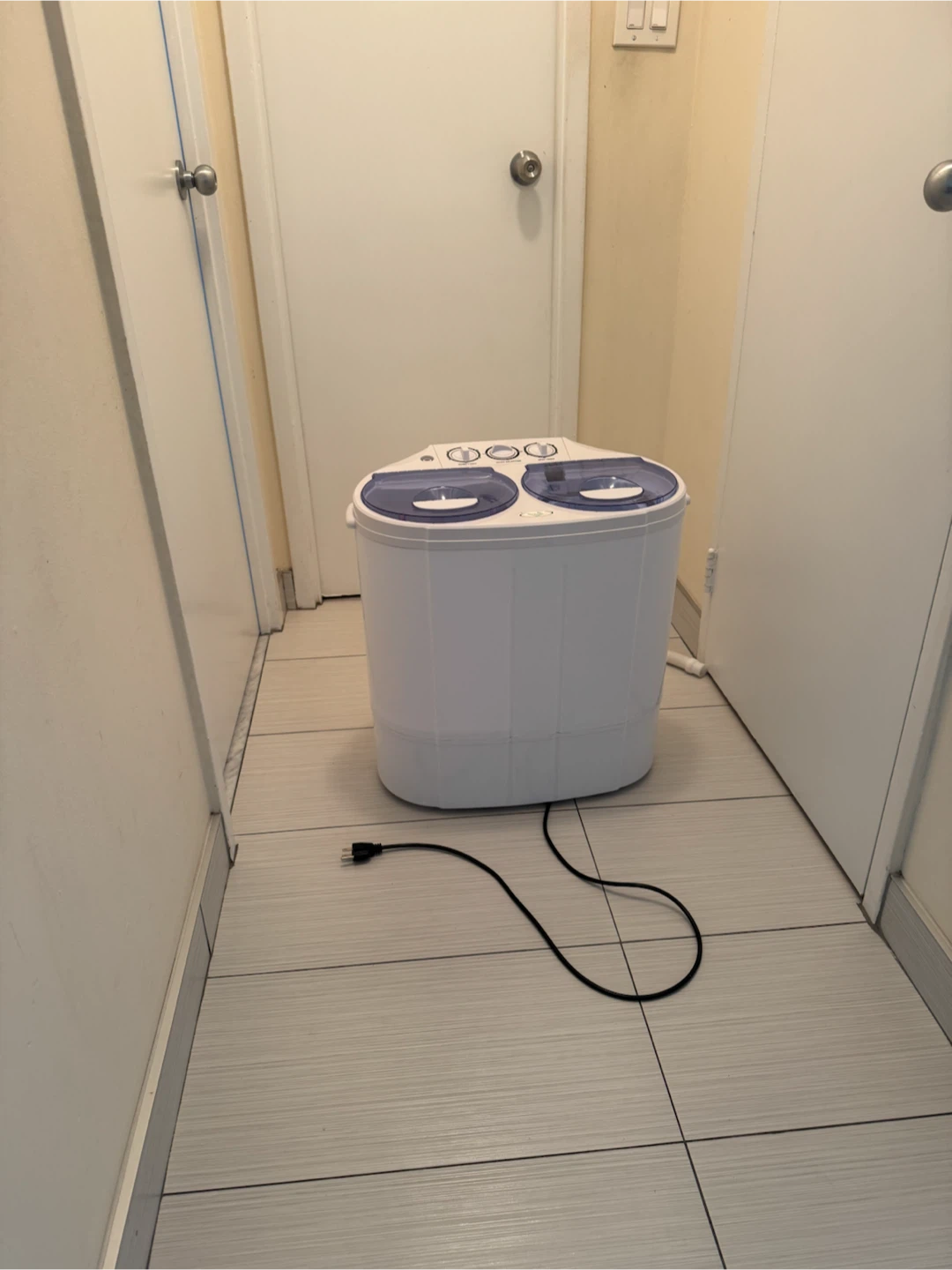 Compact Twin Tub Washing Machine