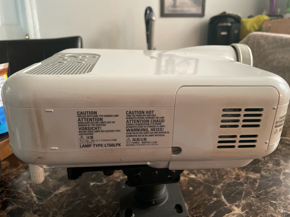 NEC LT265 DLP Projector - photo 4