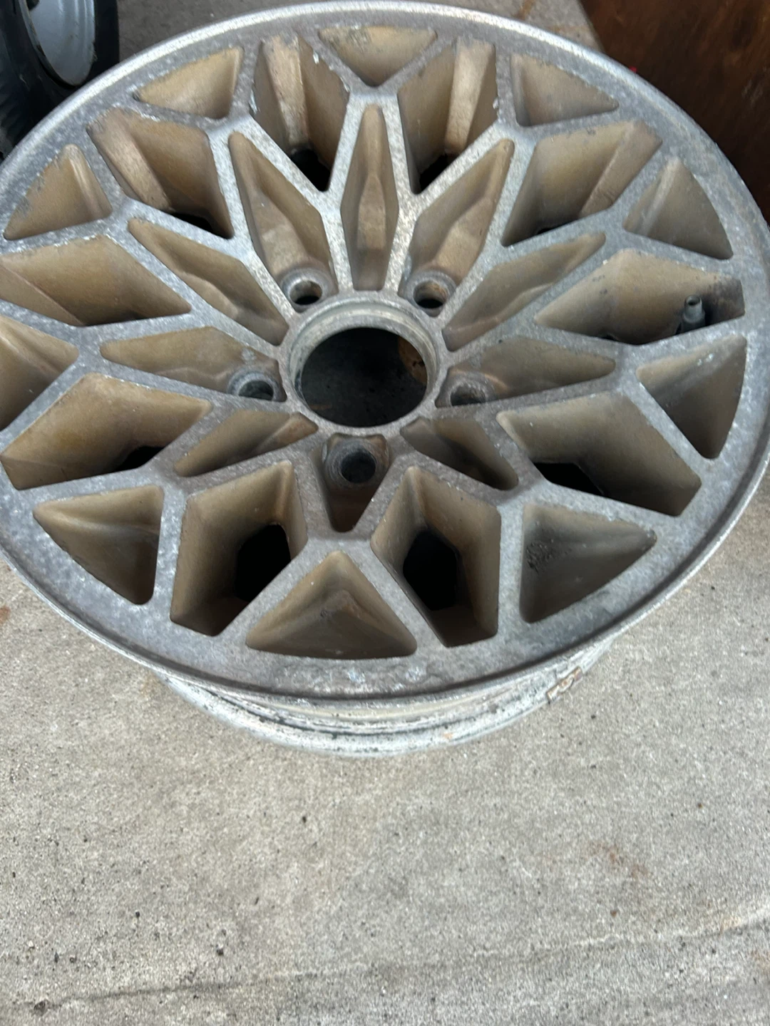 15” x 7” factory, Pontiac Trans Am snowflake wheel - photo 3