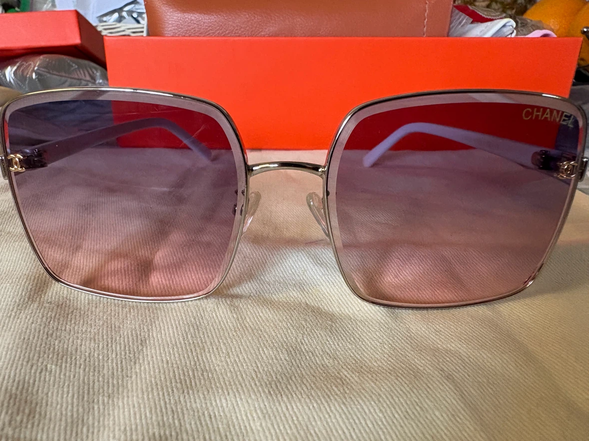 Chanel & Versace Sunglasses Bundle - photo 3
