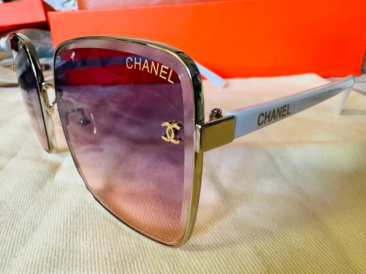 Chanel & Versace Sunglasses Bundle - photo 4