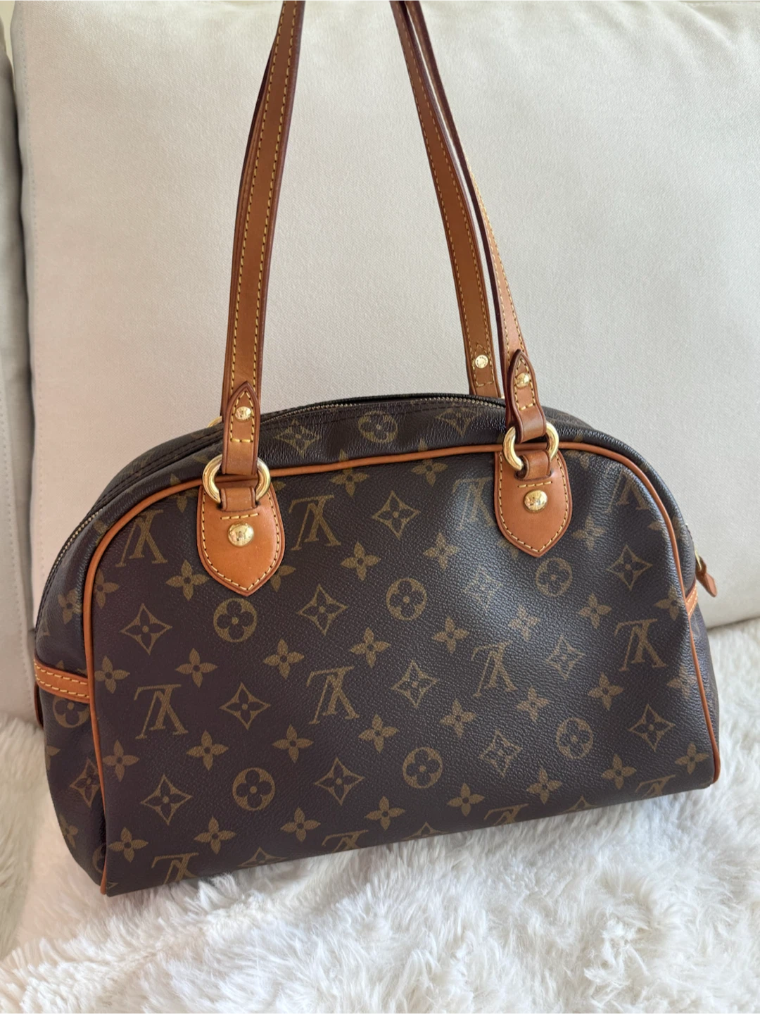Louis Vuitton Monogram Canvas Shoulder Bag - photo 4