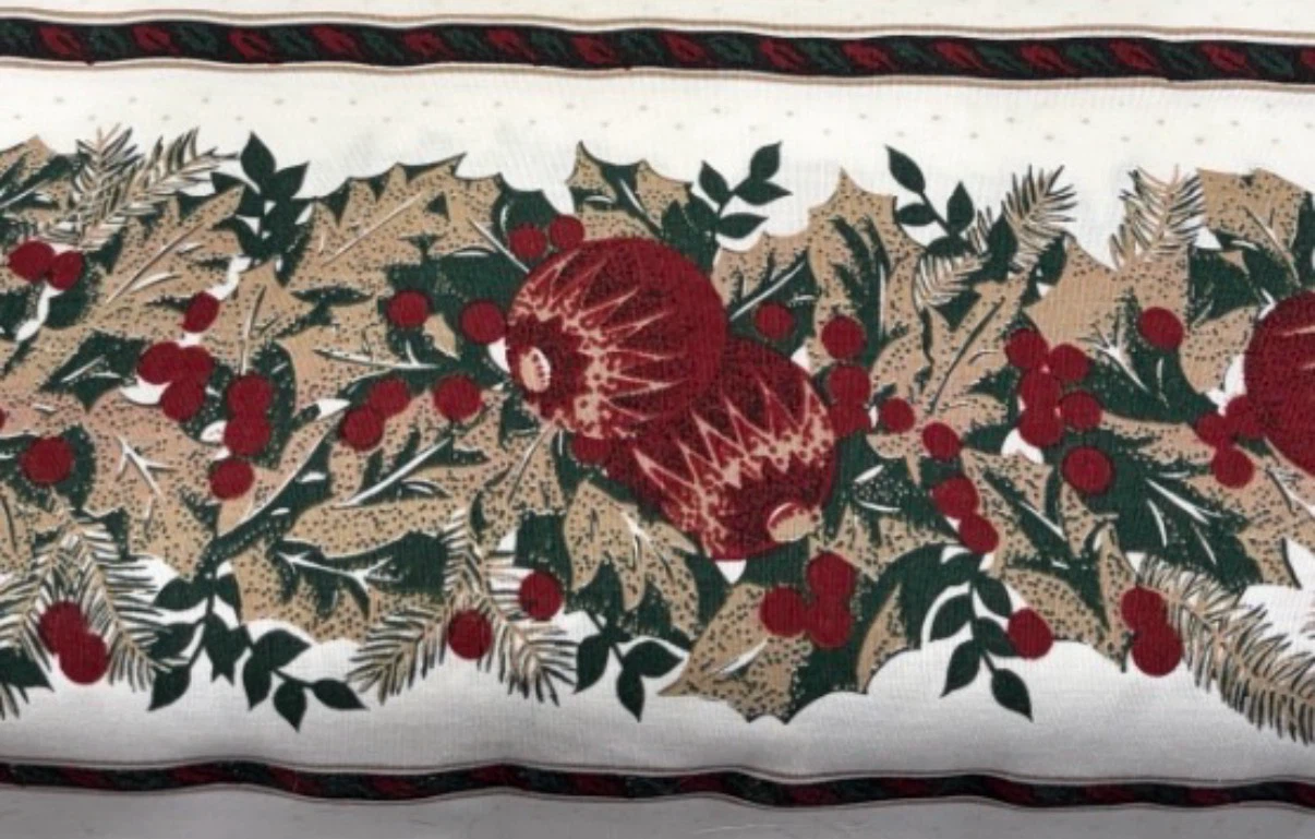 Christmas Tablecloth 100” x 60” Ornaments Holly Rectangular - photo 2
