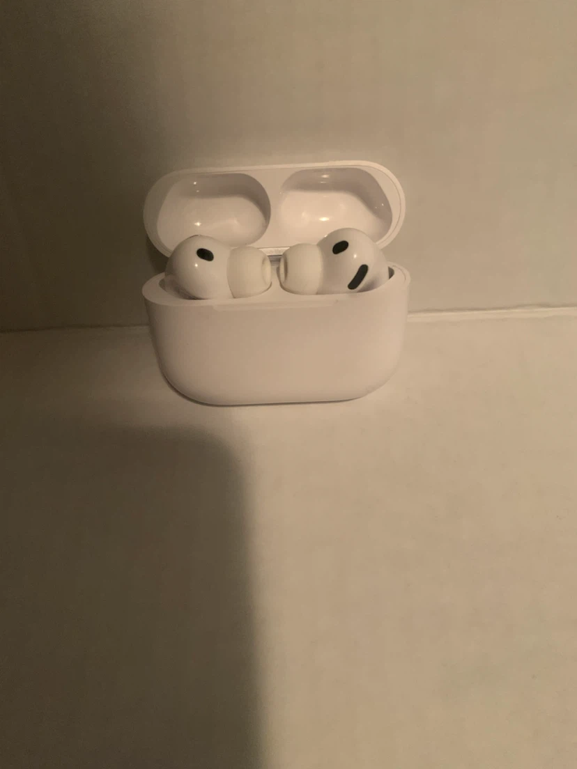 AirPods - photo 2