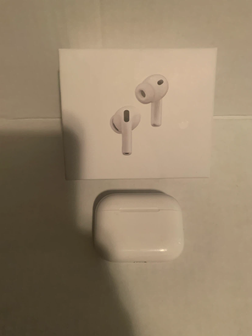 AirPods - photo 3