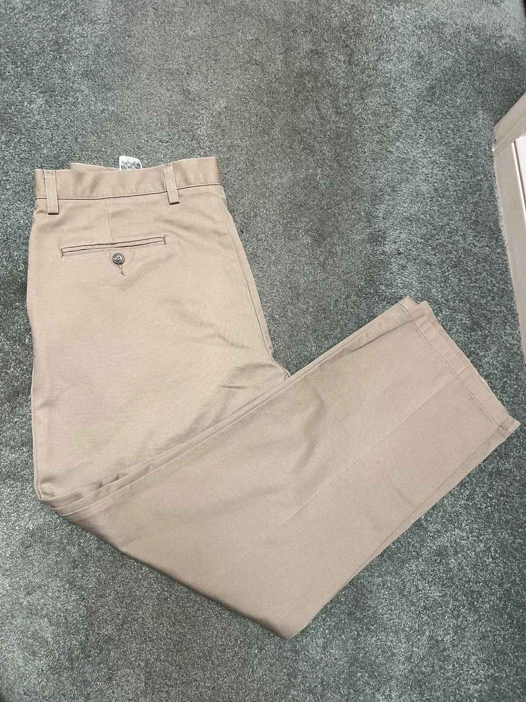 Dockers Khaki Pants Size 34x32