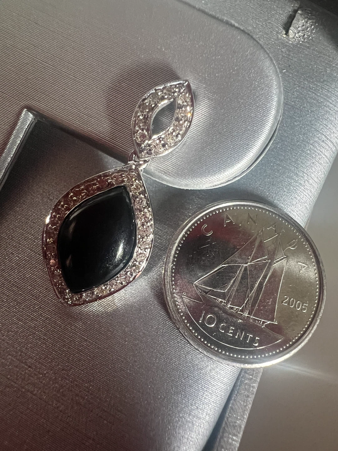 10 k drop earrings with black onyx  and clear crystals - photo 3