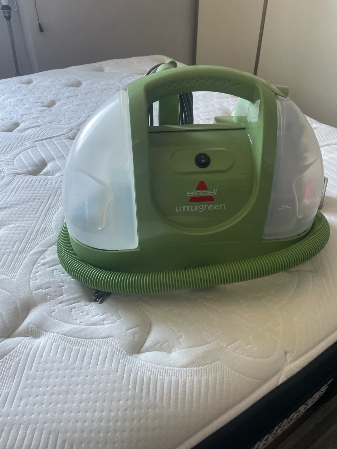 Bissell Little Green Portable Carpet Cleaner - photo 2
