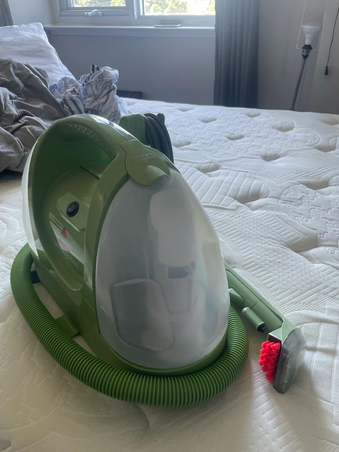 Bissell Little Green Portable Carpet Cleaner - photo 4