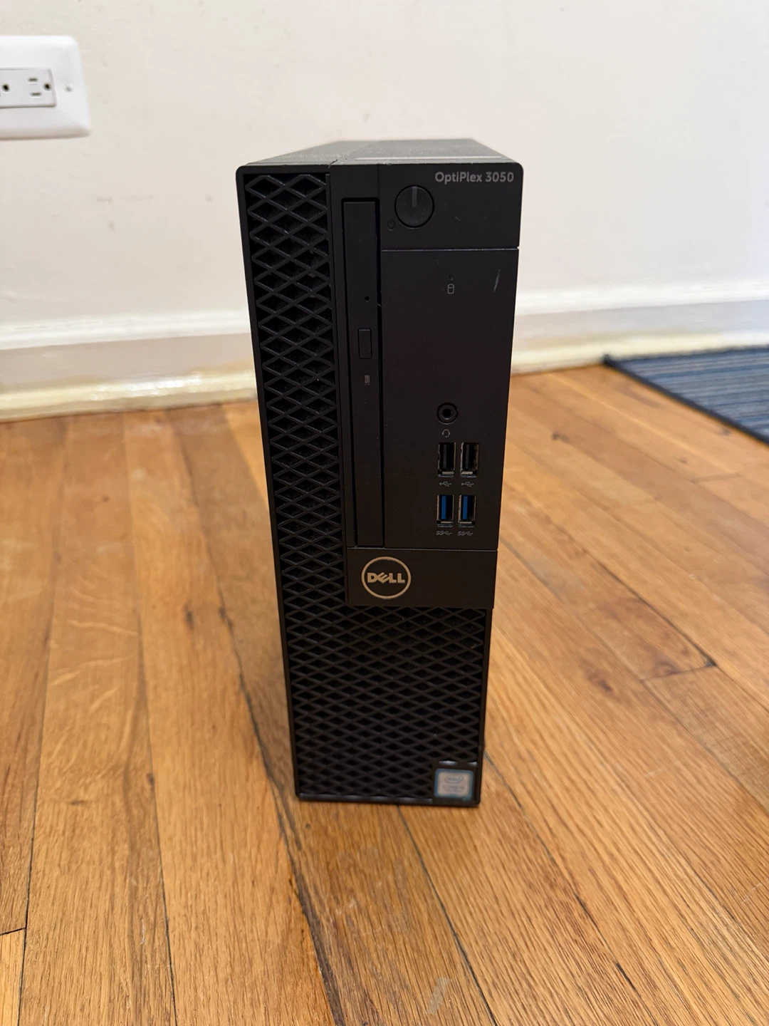 Dell OptiPlex 3050 Desktop Computer