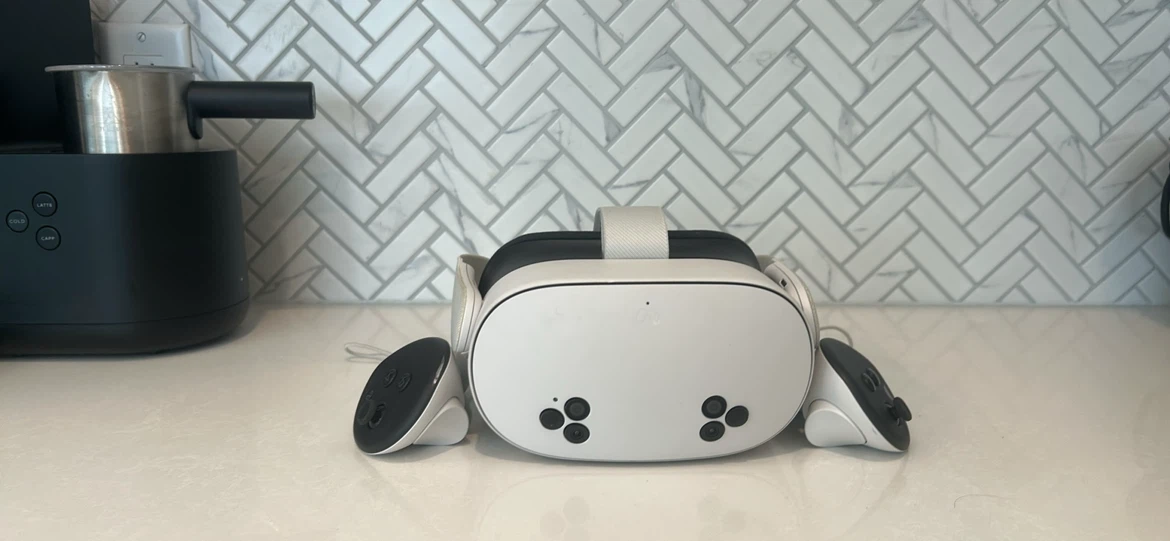 Oculus Quest 3 Virtual Reality Headset - photo 3