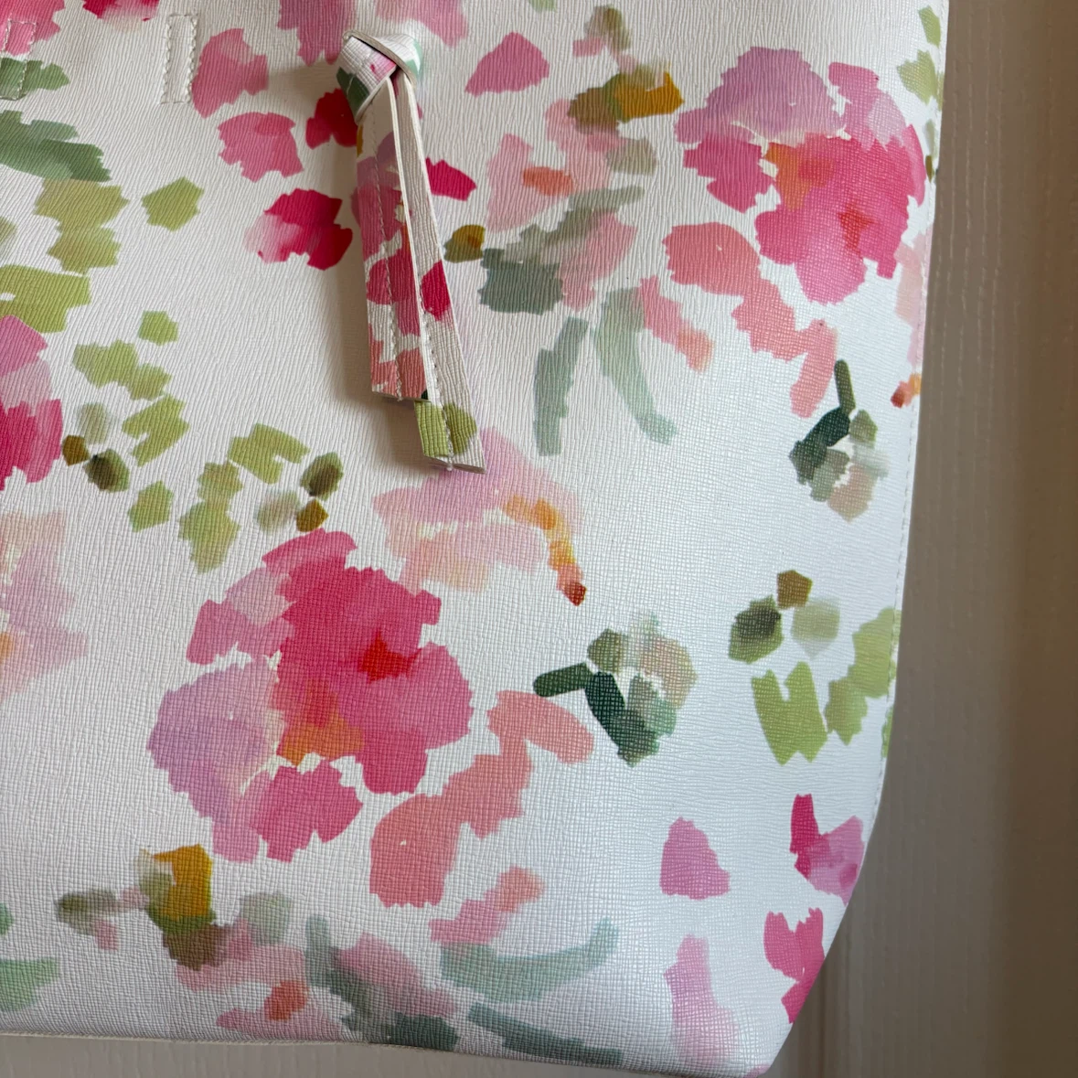 NEW Indigo White Floral Tote Bag - photo 2