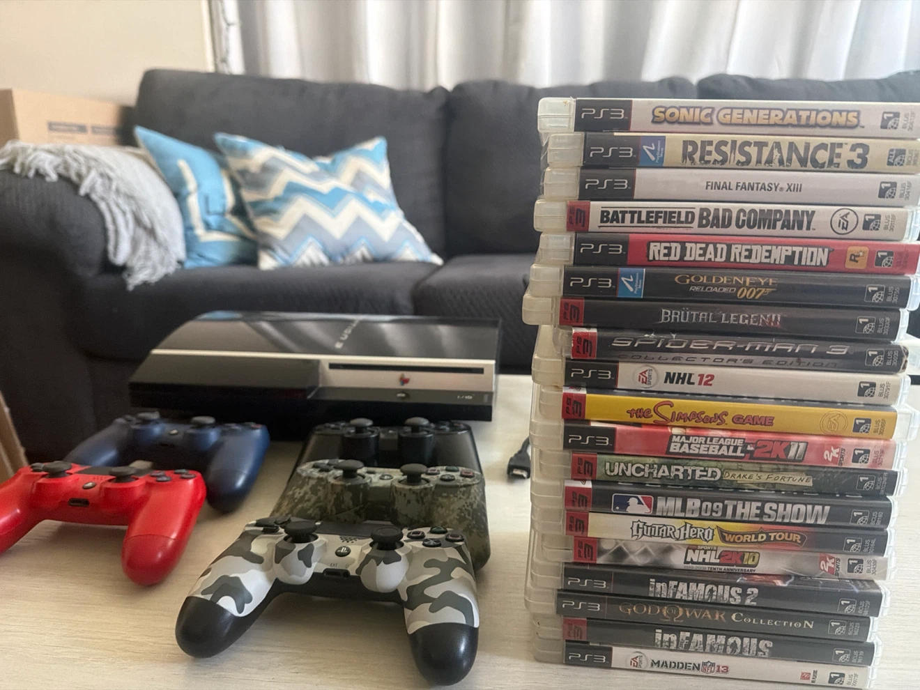PlayStation 3 Console with 16 Games and 4 Controllers - photo 3