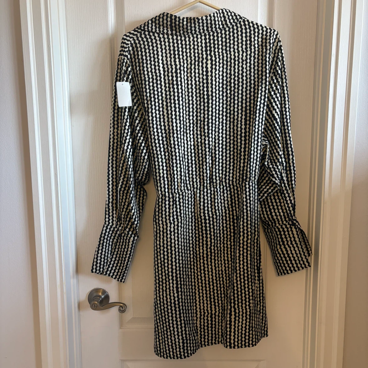 H&M Black & White Patterned Mini Dress - photo 3