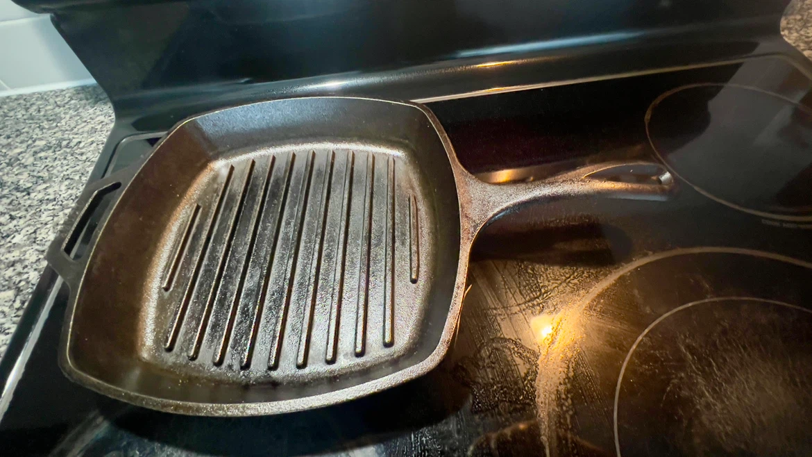 Lodge Cast Iron Square Grill Pan - photo 4