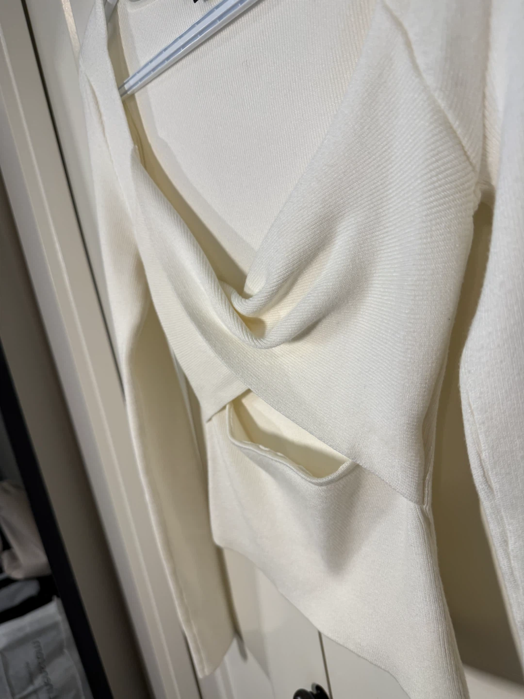 Dynamite Cream Ribbed Twist Front Cut-Out Sweater - photo 2