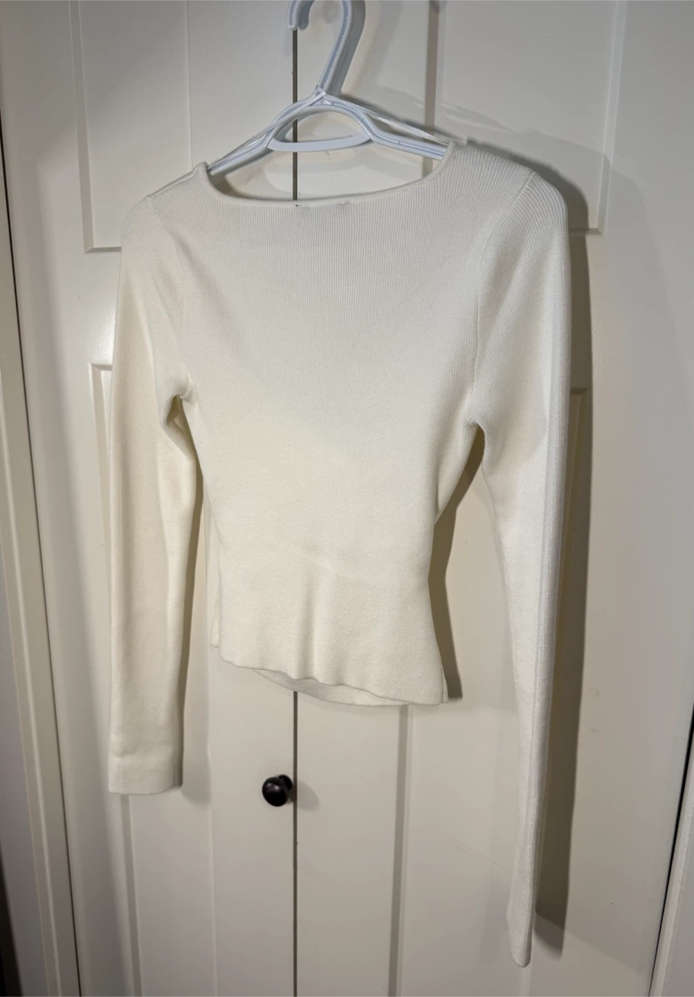 Dynamite Cream Ribbed Twist Front Cut-Out Sweater - photo 3