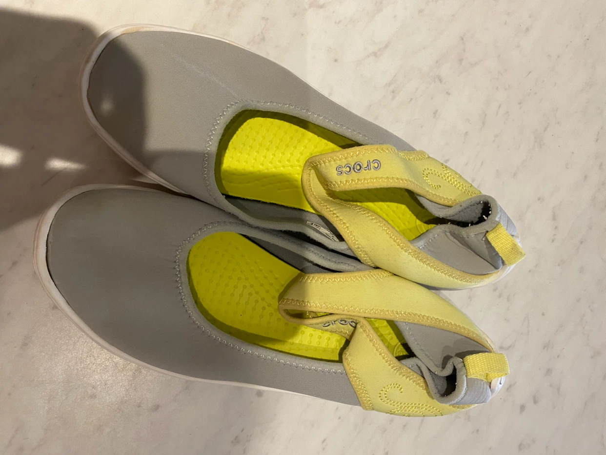 Crocs Women's Water Shoes Size 8