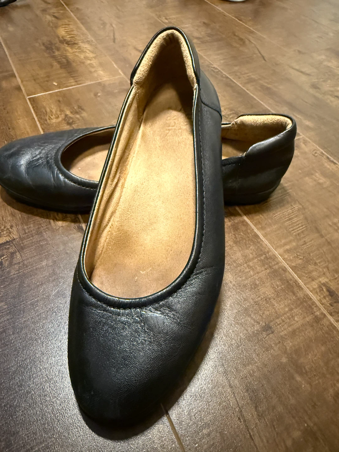 Naturalizer Black Leather Ballet Flats