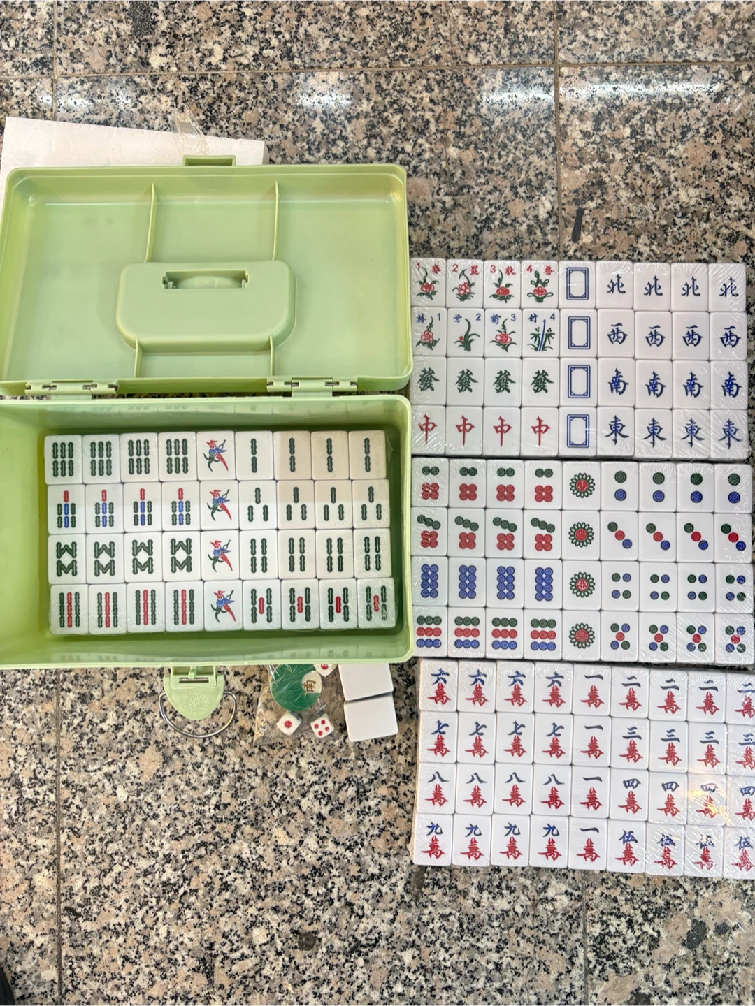Mahjong Set with Carrying Case - photo 3