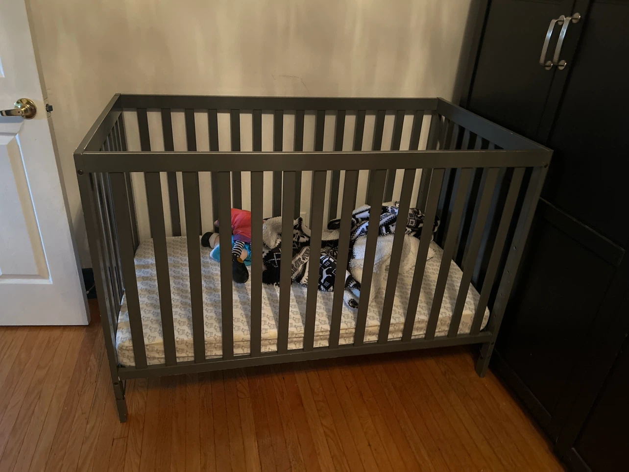 Baby crib