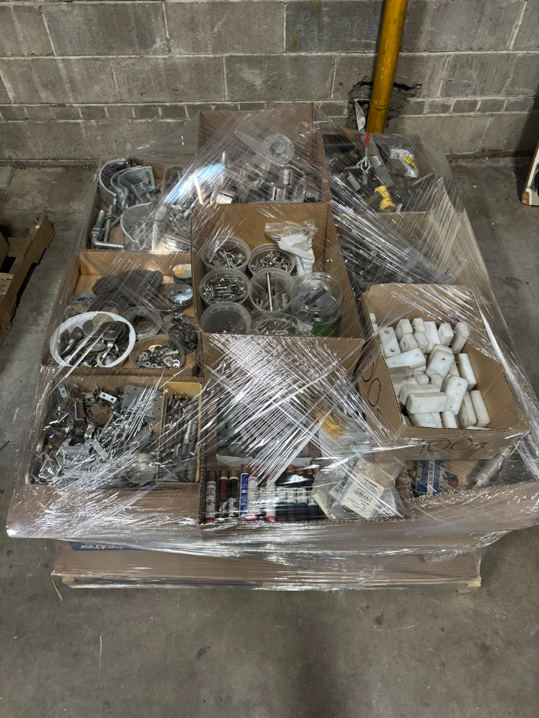 Assorted Electrical Fuses and Hardware - photo 2