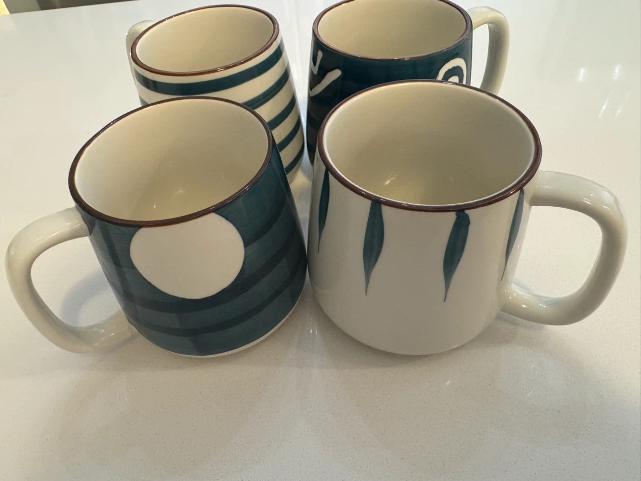 Set of 4 Ceramic Mugs - photo 4