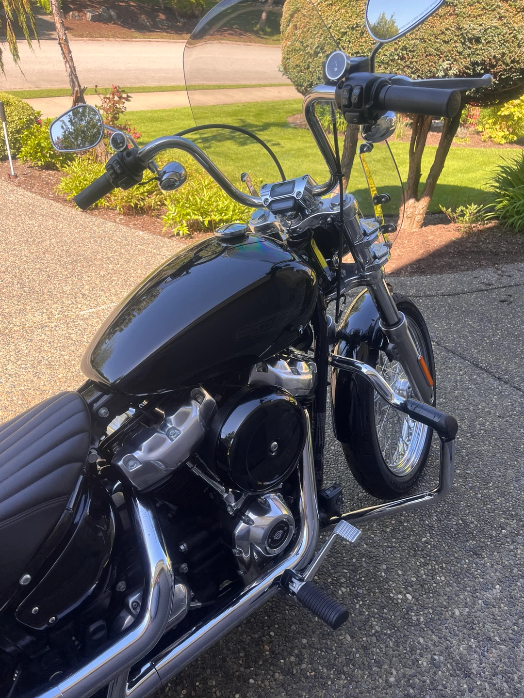 Black Harley-Davidson Motorcycle with Windshield - photo 3